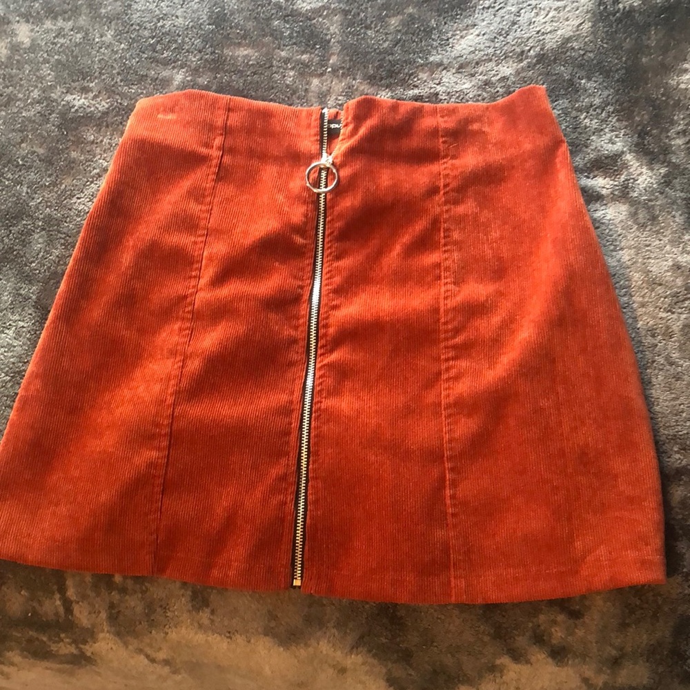Zip up mini skirt
